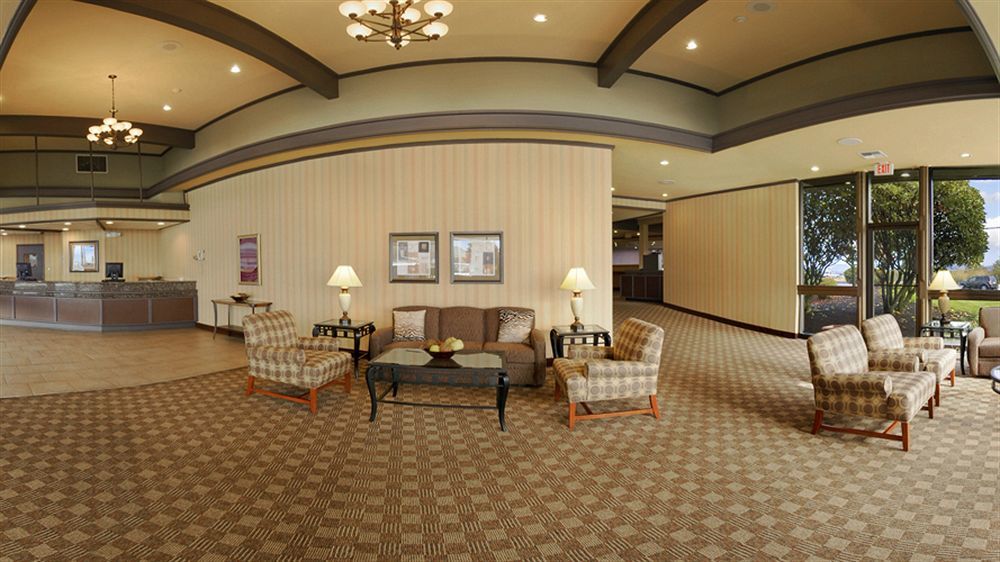 Red Lion Hotel 3*