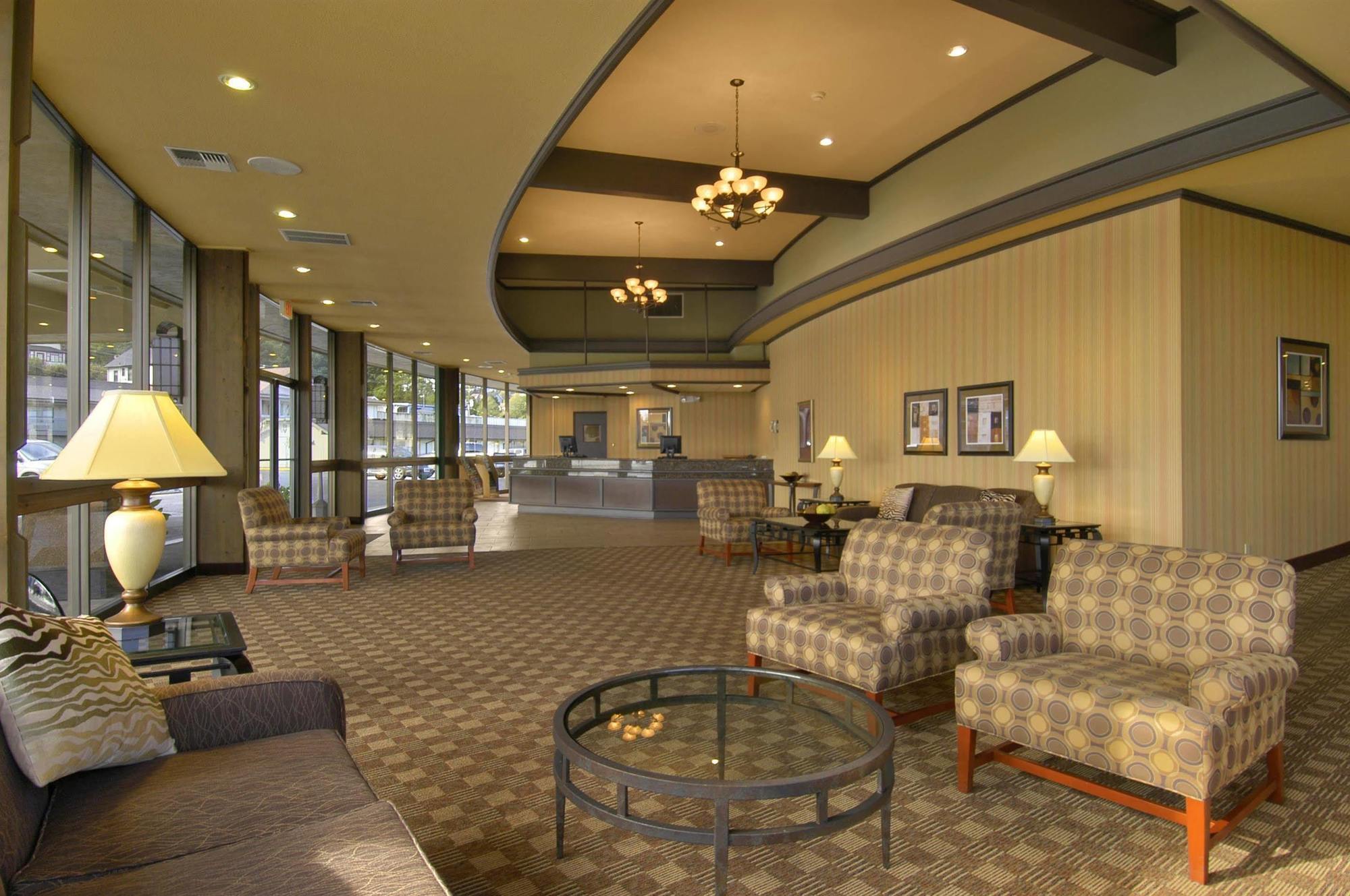 Red Lion 3*